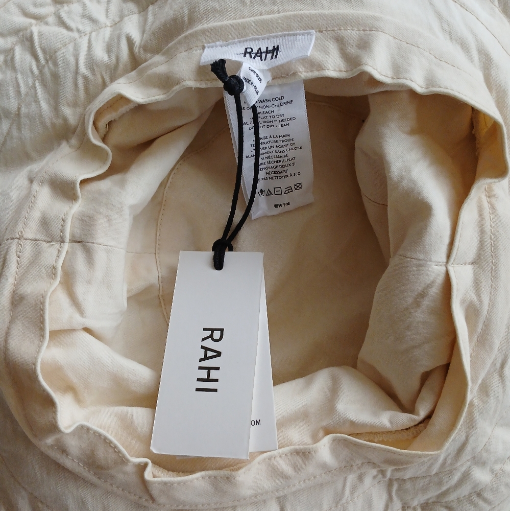 Nwt. ladies Large Brim Cotton Spandex  Cream Sun Hat W/ Ties - Picture 3 of 6